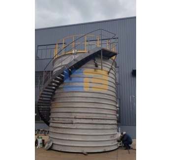 Customization of stainless steel storage tanks
